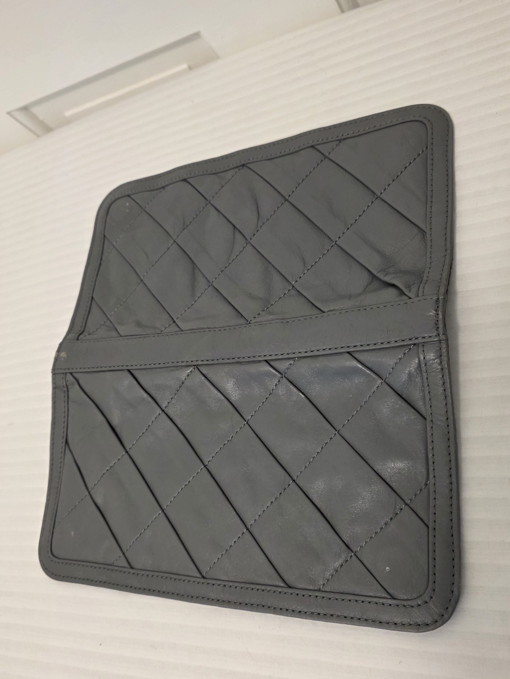 Gwen Convertible Grey & Black Leather Clutch Bag, Versatile Zip Close - Picture 12 of 16